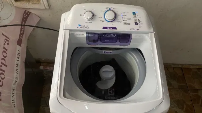 Máquina de Lavar Electrolux 10,5kg Branca