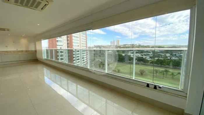 Apartamento -4 suítes - 381m² vista para o golfe Alto padrão
