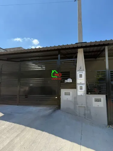 Casa para locação em Vinhedo-SP, 2 quartos, 2 banheiros, 1 vaga de garagem, 80m² - Bairro 