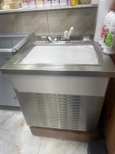 Máquina de sorvete na chapa