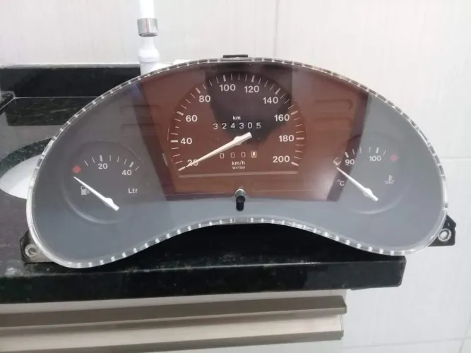 Painel de instrumentos do Corsa 