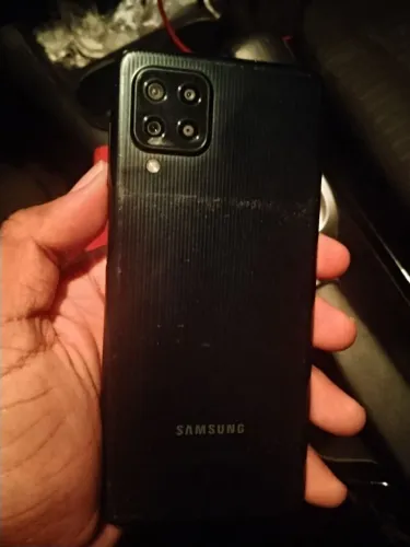Samsung M22