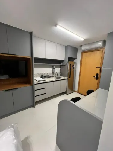 Studio | Locação | 1/4 | Caminho das Árvores  | R$ 3.200,00