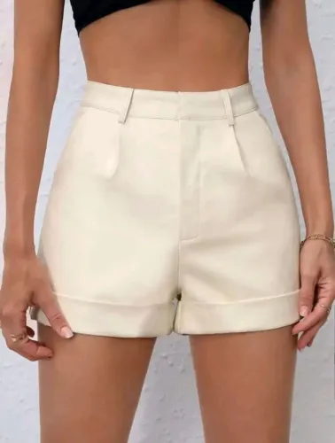 Short de couro branco 