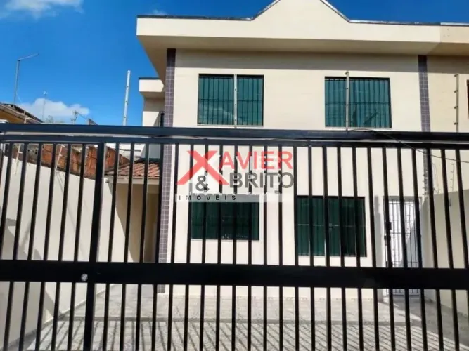 Sobrado Individual à Venda na Vila Antonieta, 2 Quartos, 80m² e até 3 Vagas