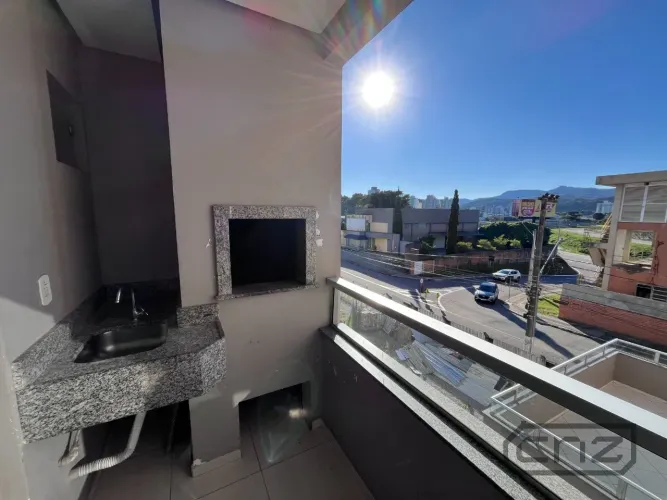Oportunidade: Apartamento com 2 Quartos, banheiro social e + LAVABO, Vaga de Garagem priva