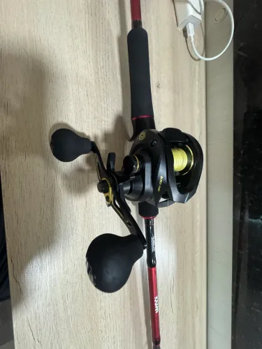 Kit carretilha pesca 