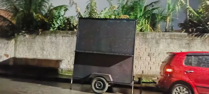 Vende-se  um trelher  fabricado a semana passada  nunca foi usado zap *