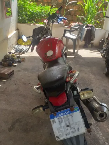 Cb 300r 2015 valor 5500 chama no zap *79
