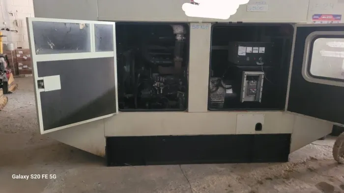 Grupo gerador 55 KVA/50 KVA mwm diesel ano 2013