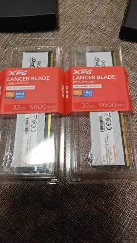 MEMORIA RAM XPG DDR5 64GB (2x32Gb) CL30 5600MT/s NOVO DE VITRINE