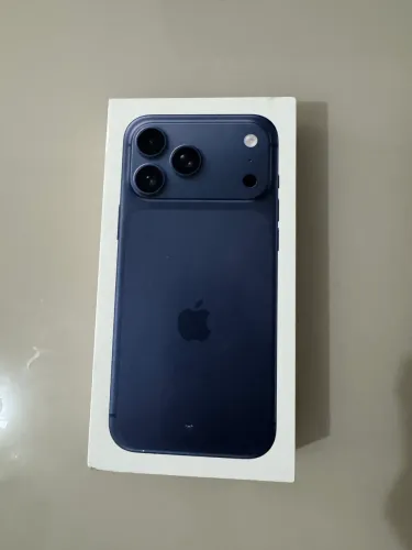 iPhone 17pro Max 256 azul- novo 