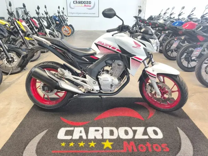 HONDA CB TWISTER 2022/2022