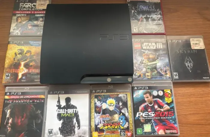 Playstation 3 + Jogos (SEM CONTROLES)
