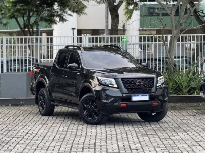 Nissan Frontier Pro4x CD 4X4 2.3 Bi-TB Die. AUT 2024