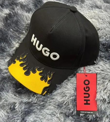 BONÉ HUGO PRETO 50506202