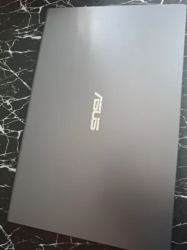 Notebook Asus Ryzen 5 3500u