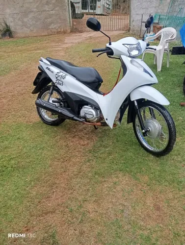 Vendo biz 2025 com apenas 3.000 mil km rodados,a moto está zera