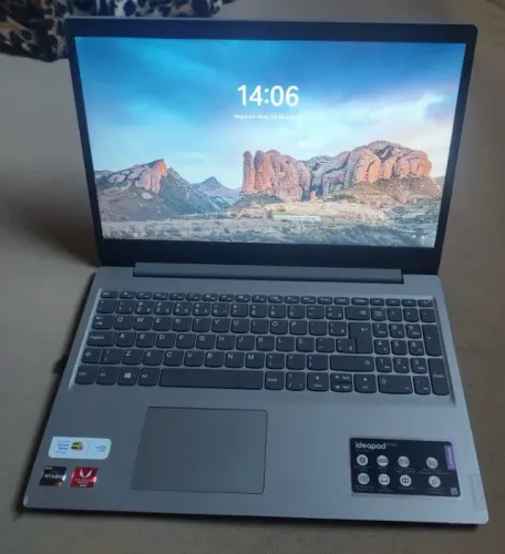 ? Notebook Lenovo Slim AMD Ryzen 5 - 10x sem jrs no cartão