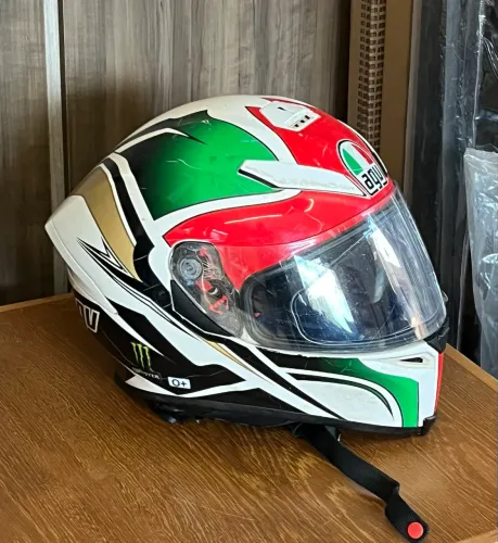 CAPACETE AGV K5 SV Tricomposto com Fibra de Carbono - Apenas 1.390 g TAM 58