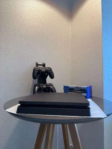 Sony Playstation 4 Sony Slim