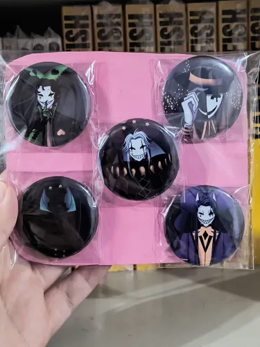 Kit com 5 Bottons de The Freak Circus, Pierrot, Arlequino, Bilheteiro, Doutor e Jester