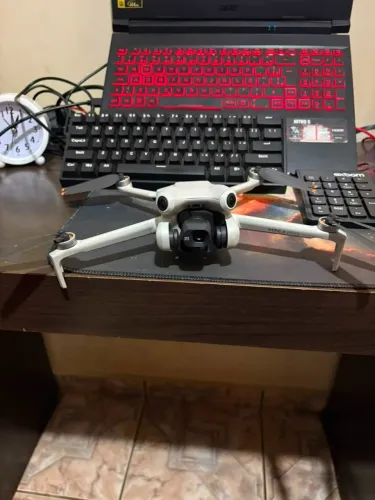 Drone DJI Mini 4 PRO Combo Fly More
