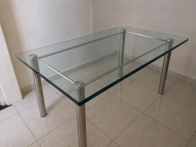 Mesa de vidro grande
