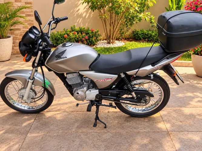 Moto CG 150 ótimo estado  ano 2008