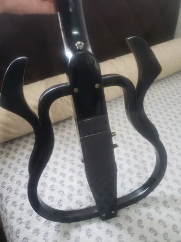 Violão vazado