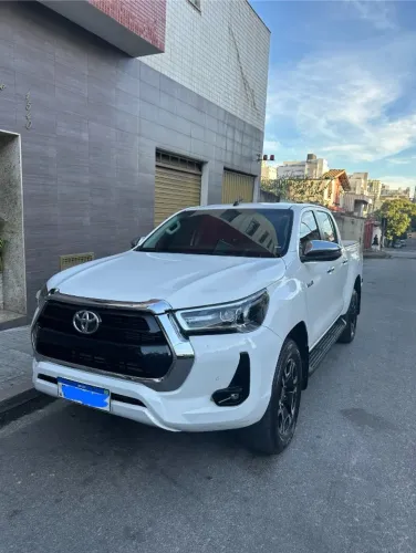 Toyota Hilux CD SRV 4X4 2.8 TDI Diesel Aut. 2024