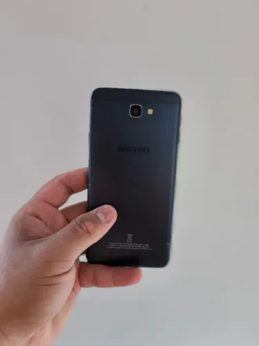 J7 Primo 38 GB Usado