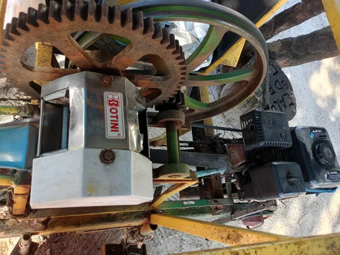 Máquina de moer cana à gasolina