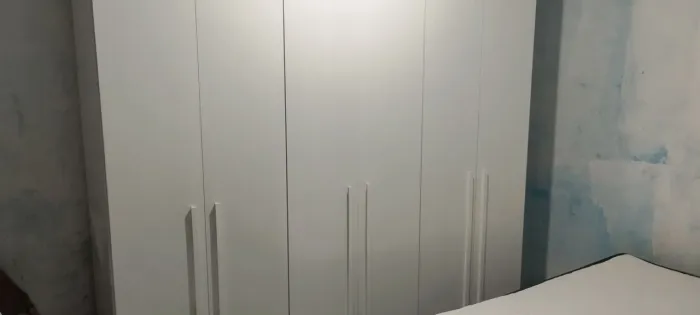 Vende se cama casal e guarda roupa casal semi novos