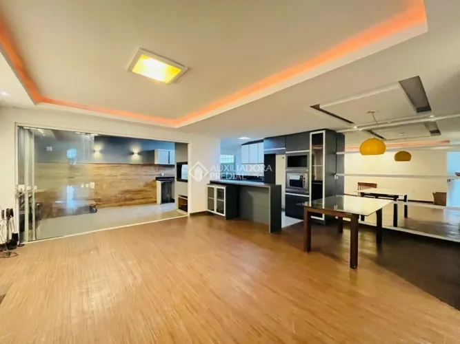 casa em condomínio de 02 dormitórios no bairro Santo Afonso em Novo Hamburgo.
