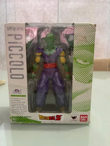 Boneco Action Figure Picolo Original somente a caixa um pouco amassada