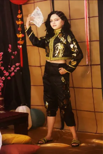 Kokonoi Hajime - Tokyo Revenger traje com avaria 