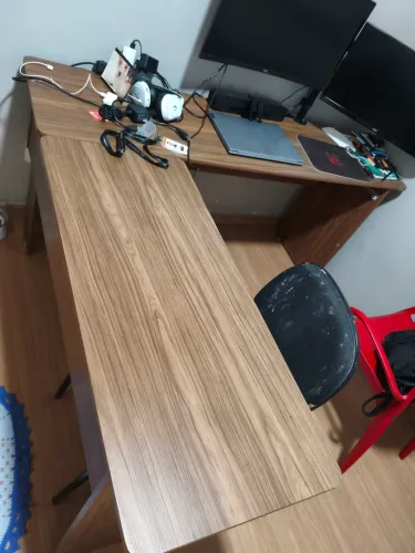 Mesa para escritório computador em L
