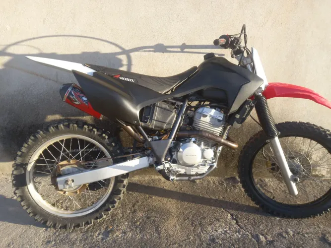 Moto Tornado 250