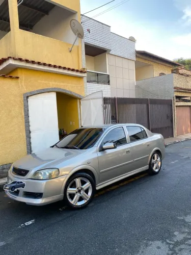 Chevrolet Astra Sedan 2.0/ CD 2.0 MPFI 8V 4P Aut. 2004