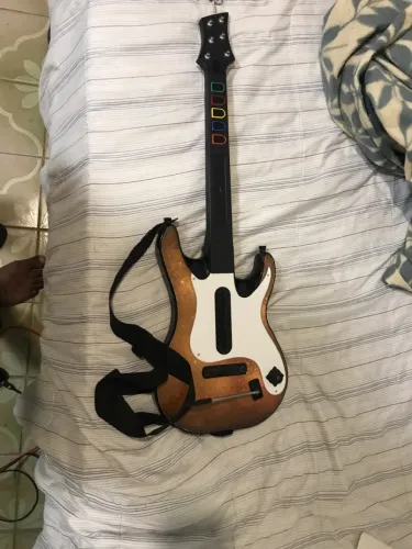 Guitarra do Guitar Hero 5