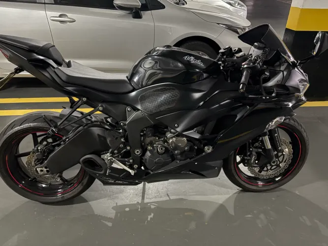 Vendo peças e carenagens originais Ninja ZX6