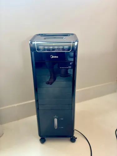 Climatizador Midea Preto 220V - Pouco Uso / Perfeito Estado