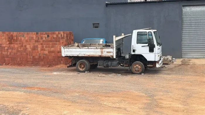 Vendo peças Ford cargo 2010!