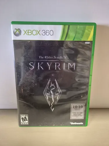 Jogo Xbox 360 Skyrim