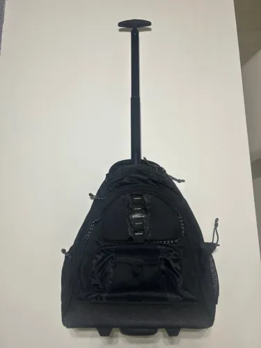 Mochila TARGUS com rodinhas para notebook