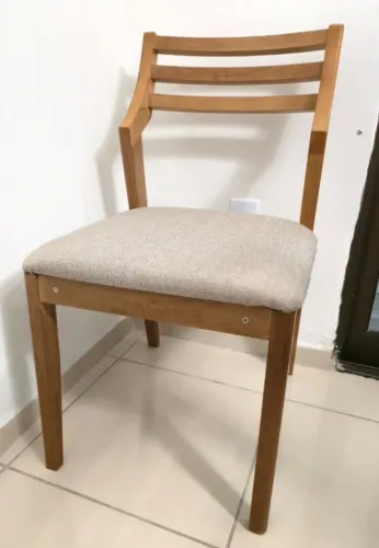Cadeira em madeira maciça tapará - Apenas UMA 