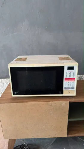 Vendo microondas pouco usado