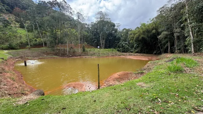 Terreno em condomínio fechado Paraju