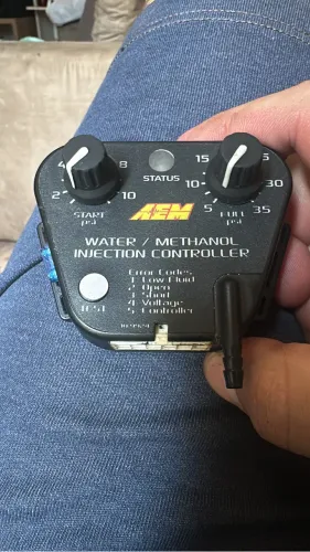 controlador de injeção de água/metanol da marca AEM Electronics